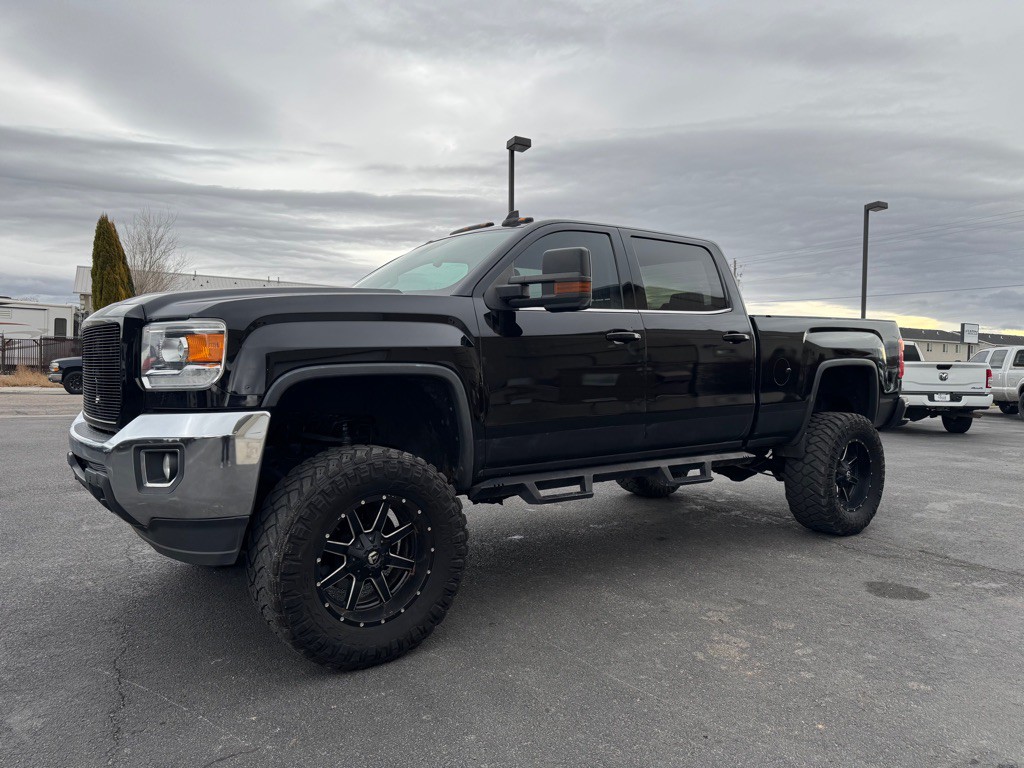 2016 GMC Sierra Image 1