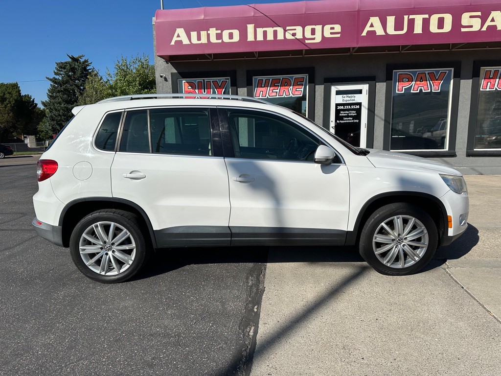 2010 Volkswagen Tiguan Image 3
