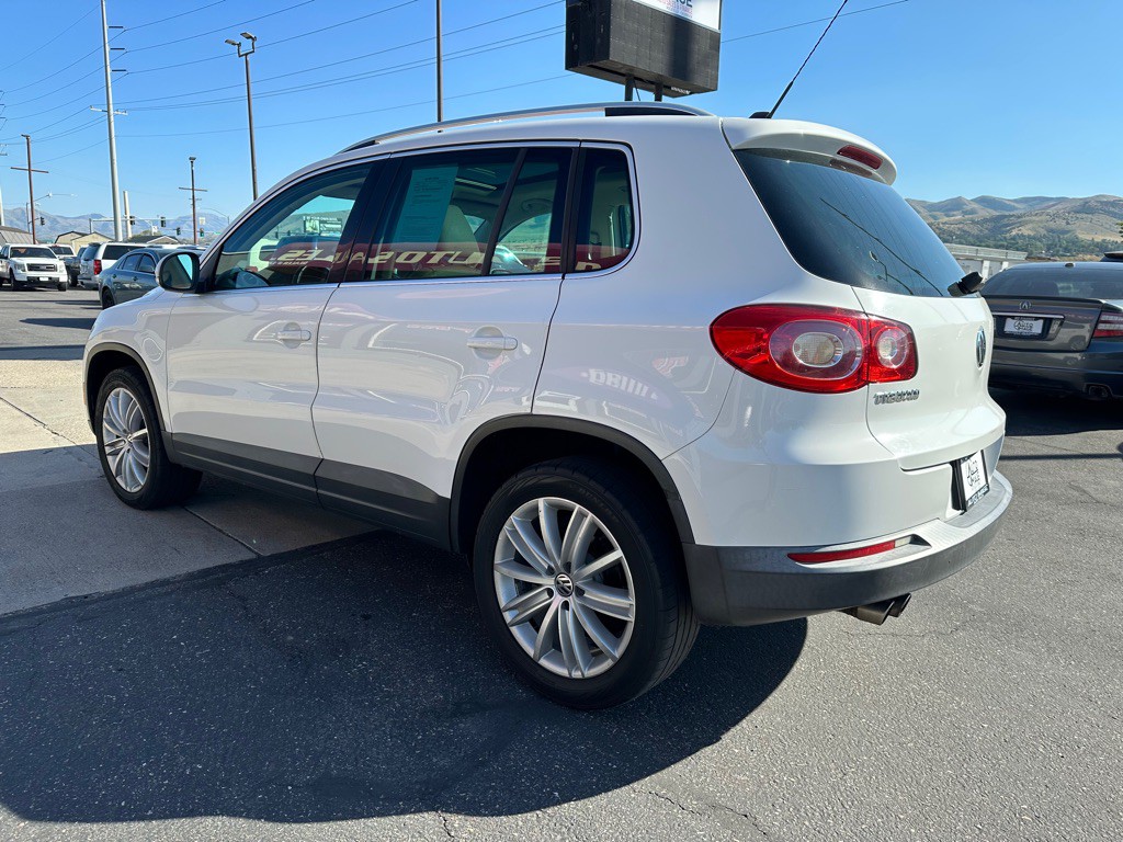 2010 Volkswagen Tiguan Image 5