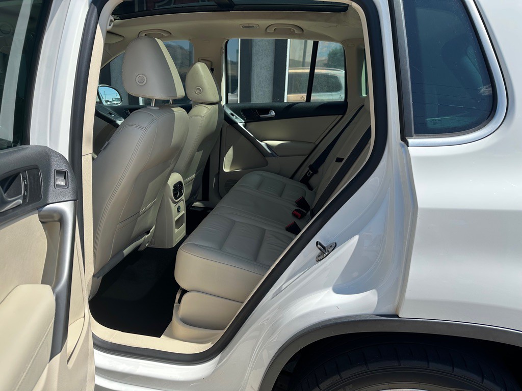 2010 Volkswagen Tiguan Image 7