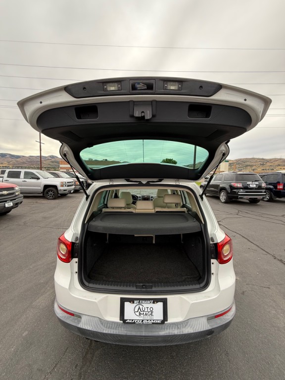 2010 Volkswagen Tiguan Image 22