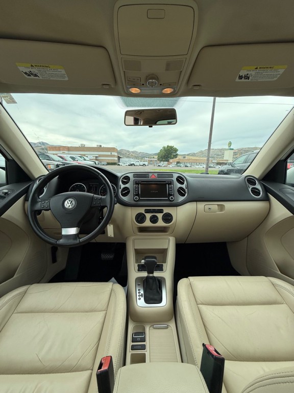 2010 Volkswagen Tiguan Image 25