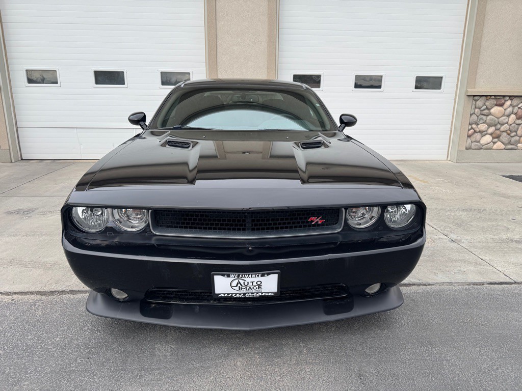 2012 Dodge Challenger Image 2