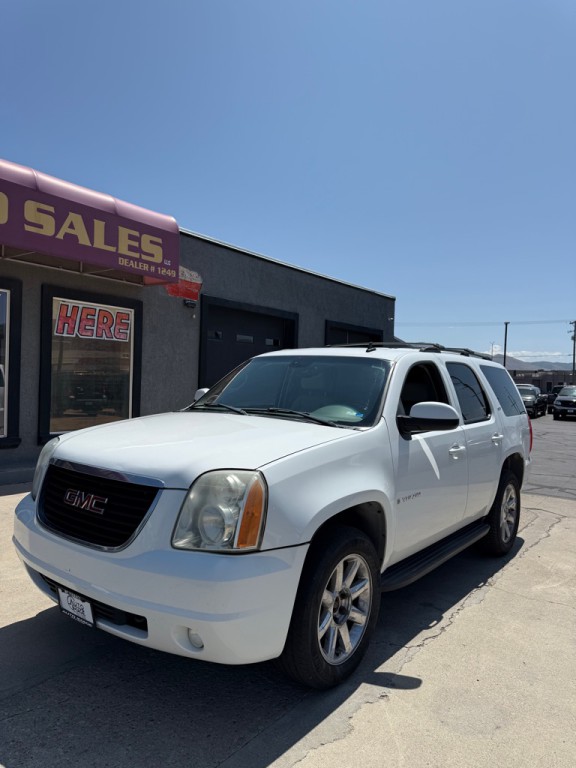 2007 GMC Yukon Image 2