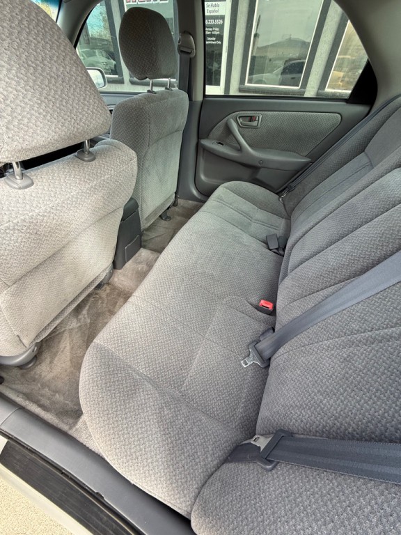 2001 Toyota Camry Image 9