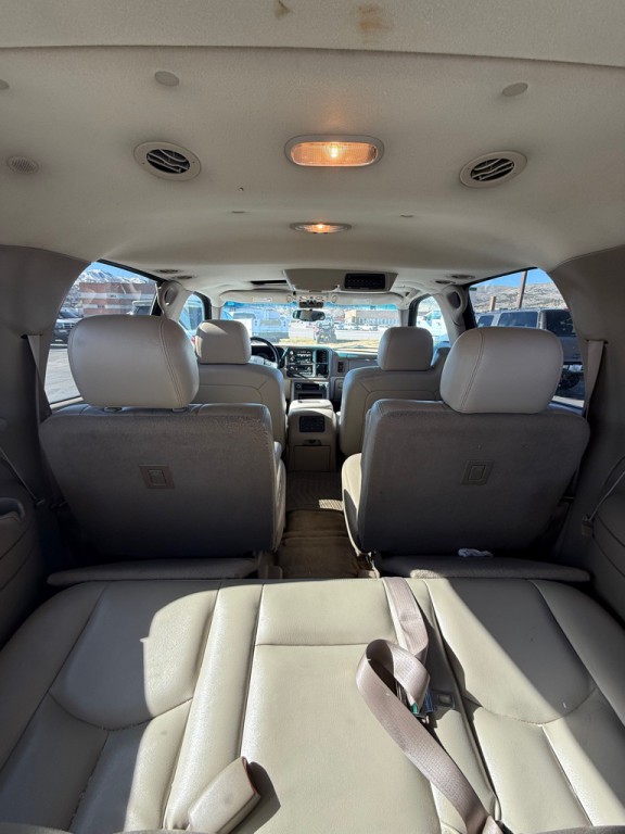 2005 GMC Yukon Image 8