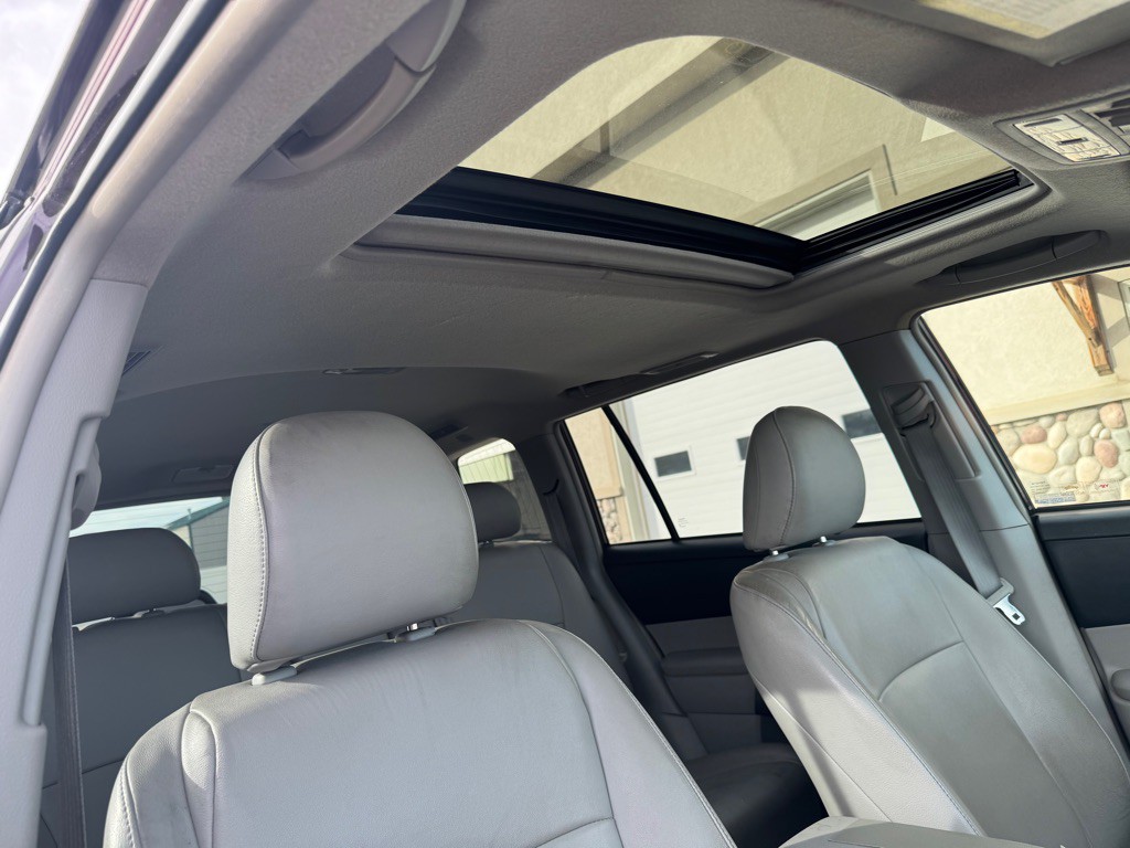 2013 Toyota Highlander Image 13