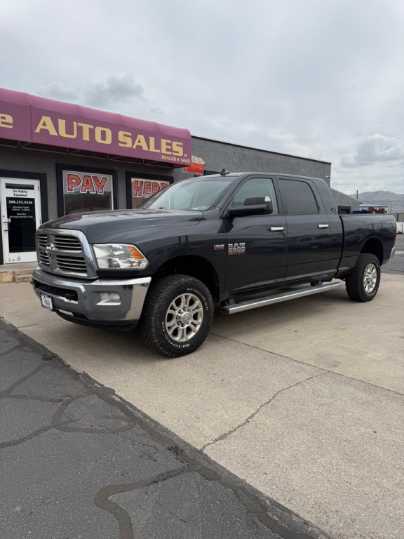 2015 RAM 2500 Image 2