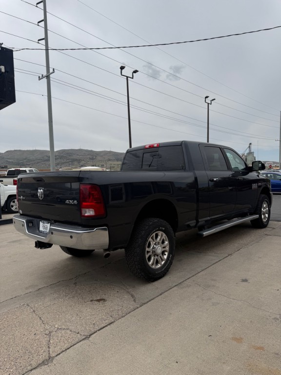 2015 RAM 2500 Image 3