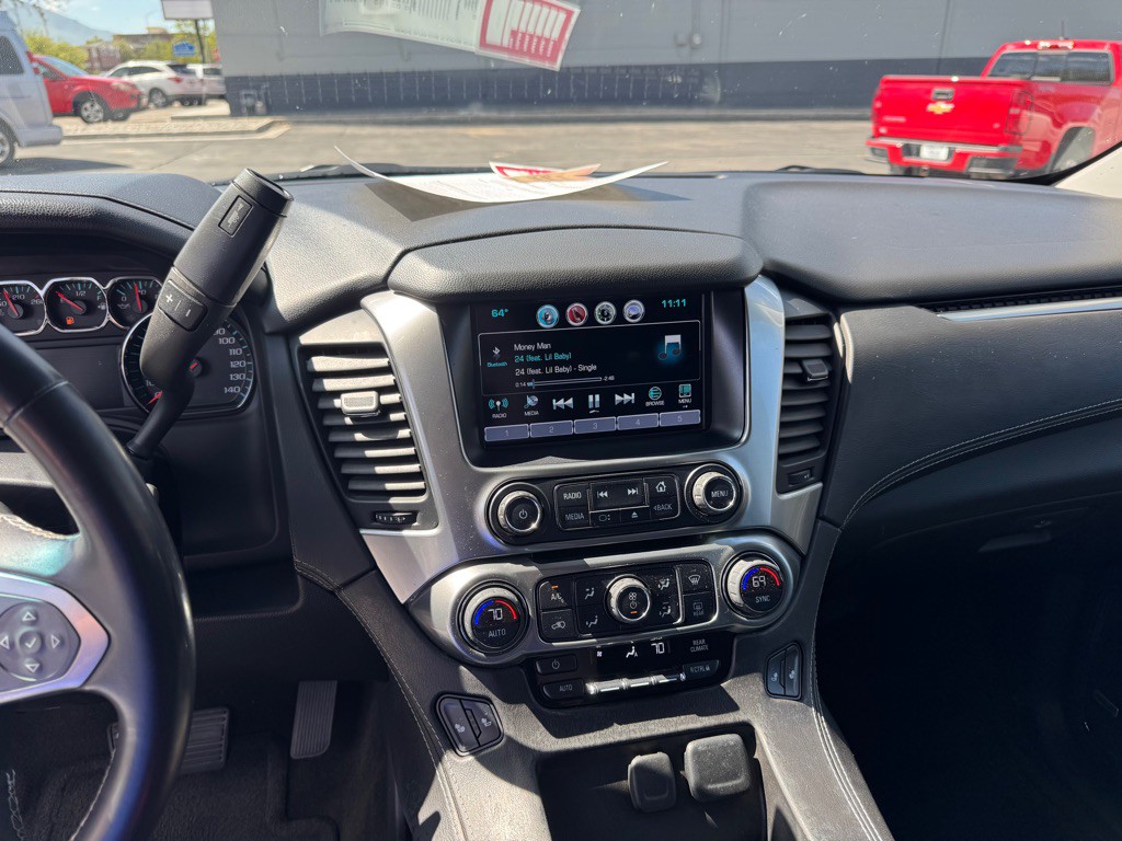 2016 Chevrolet Suburban Image 11