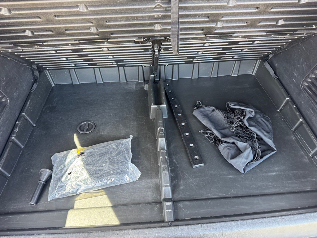 2016 Chevrolet Suburban Image 17