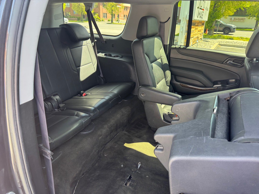 2016 Chevrolet Suburban Image 22