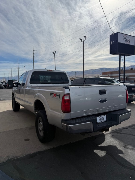 2011 Ford F-250 Image 7