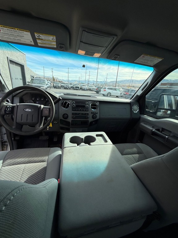 2011 Ford F-250 Image 12
