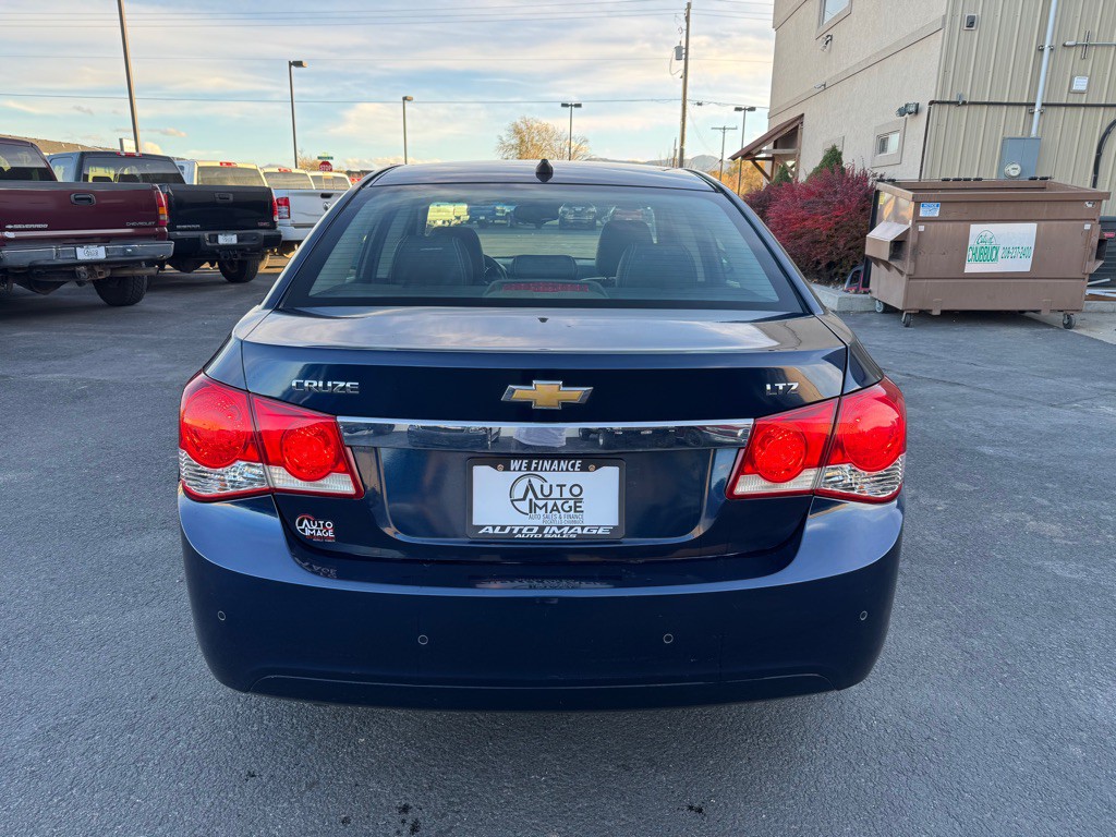 2011 Chevrolet Cruze Image 4