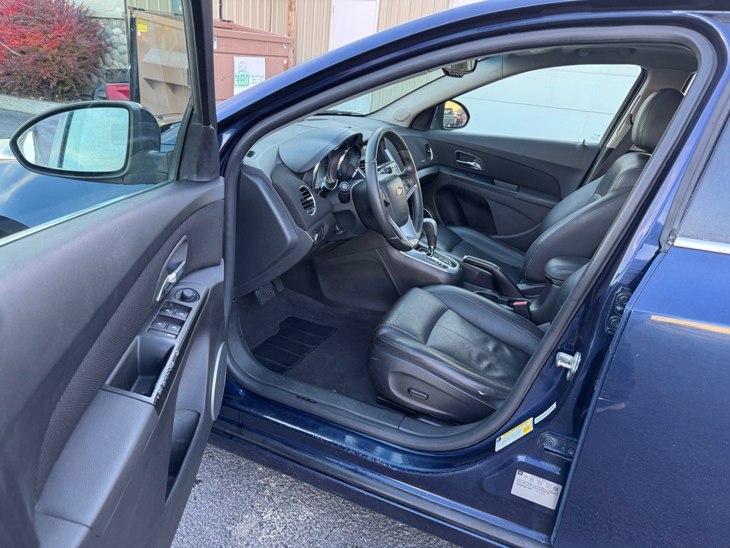 2011 Chevrolet Cruze Image 7