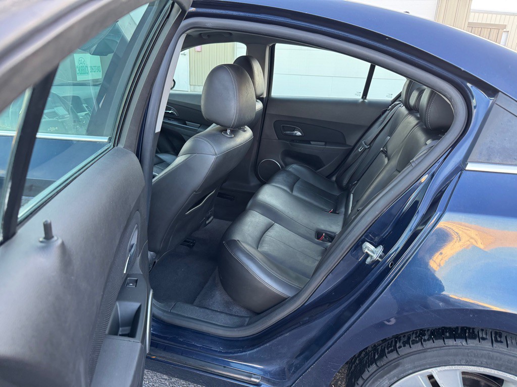 2011 Chevrolet Cruze Image 8