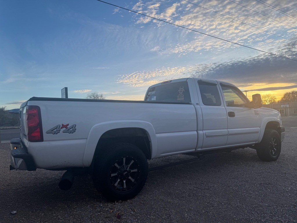 2003 Chevrolet Silverado 1500 Image 4
