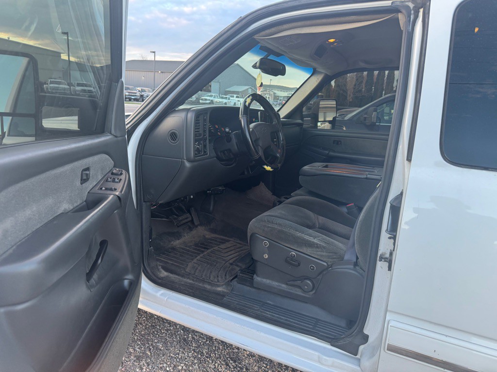 2003 Chevrolet Silverado 1500 Image 7