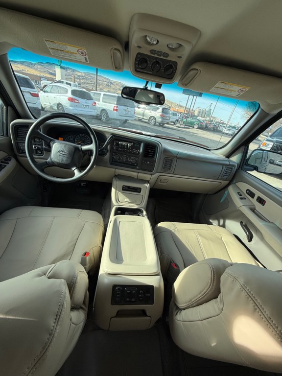 2001 Chevrolet Suburban Image 10