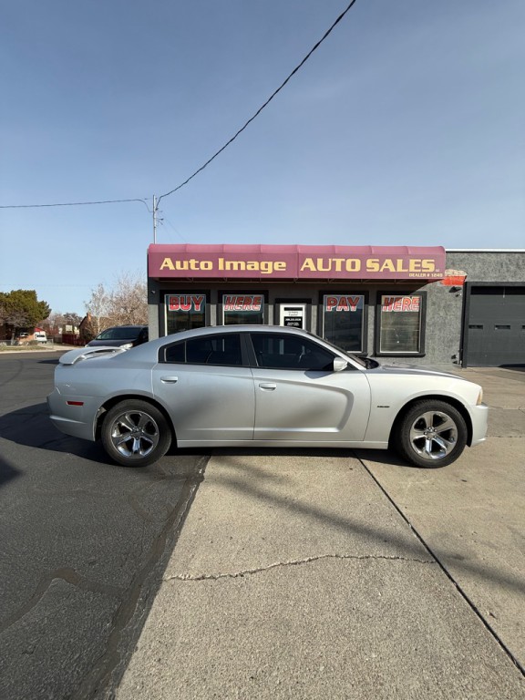 2011 Dodge Charger Image 4