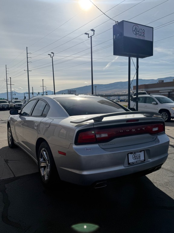 2011 Dodge Charger Image 7