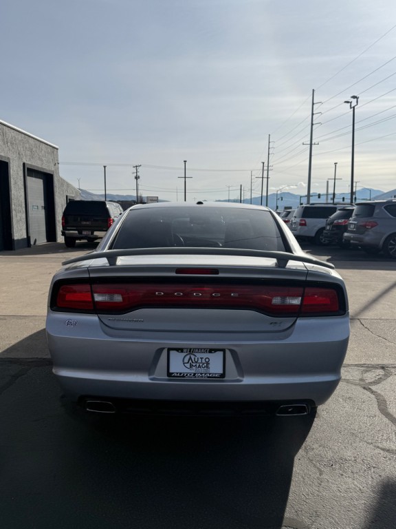 2011 Dodge Charger Image 8