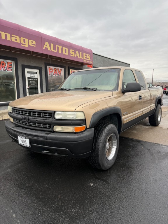 2000 Chevrolet Silverado 1500 Image 2