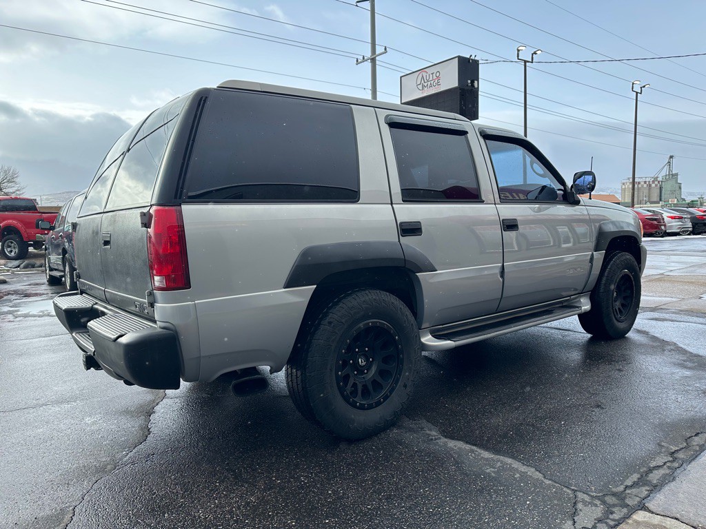 1999 GMC Yukon Image 4