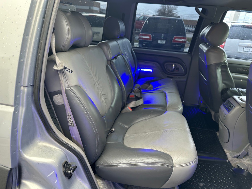 1999 GMC Yukon Image 25