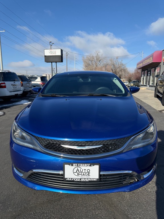 2015 Chrysler 200 Image 3