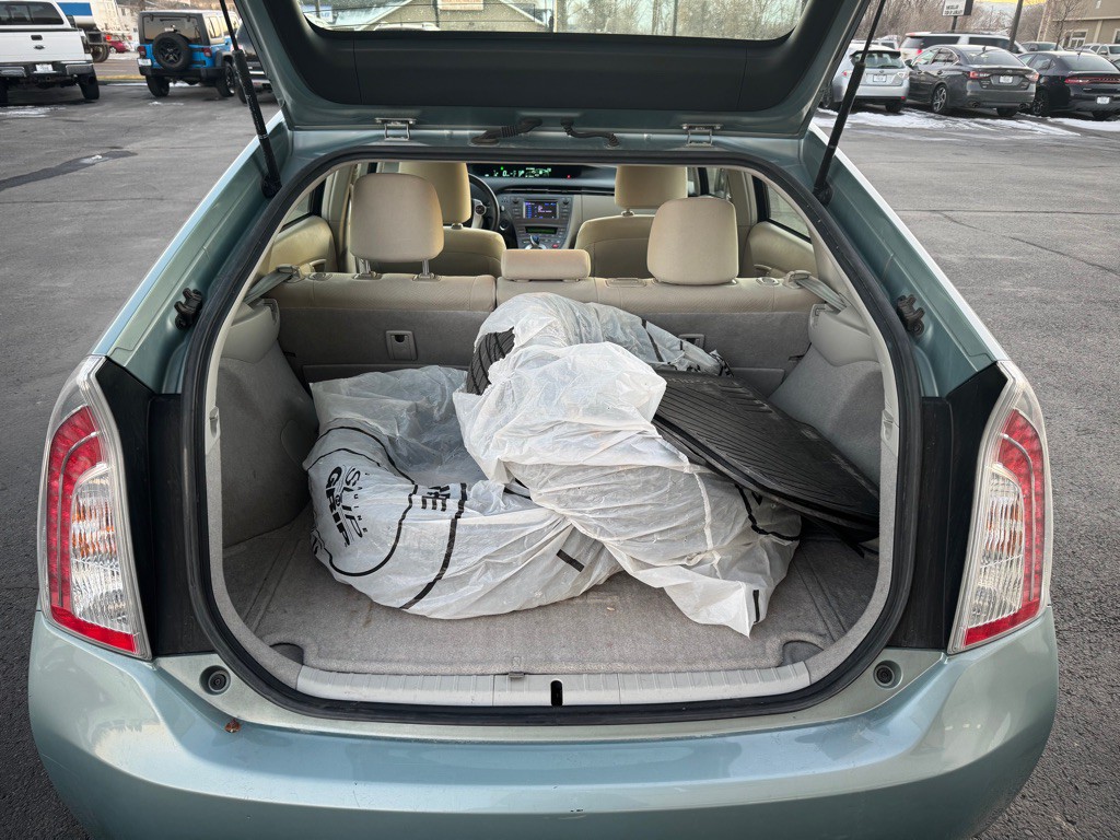 2014 Toyota Prius Image 13