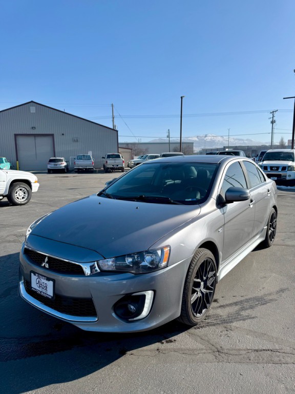 2017 Mitsubishi Lancer Image 1
