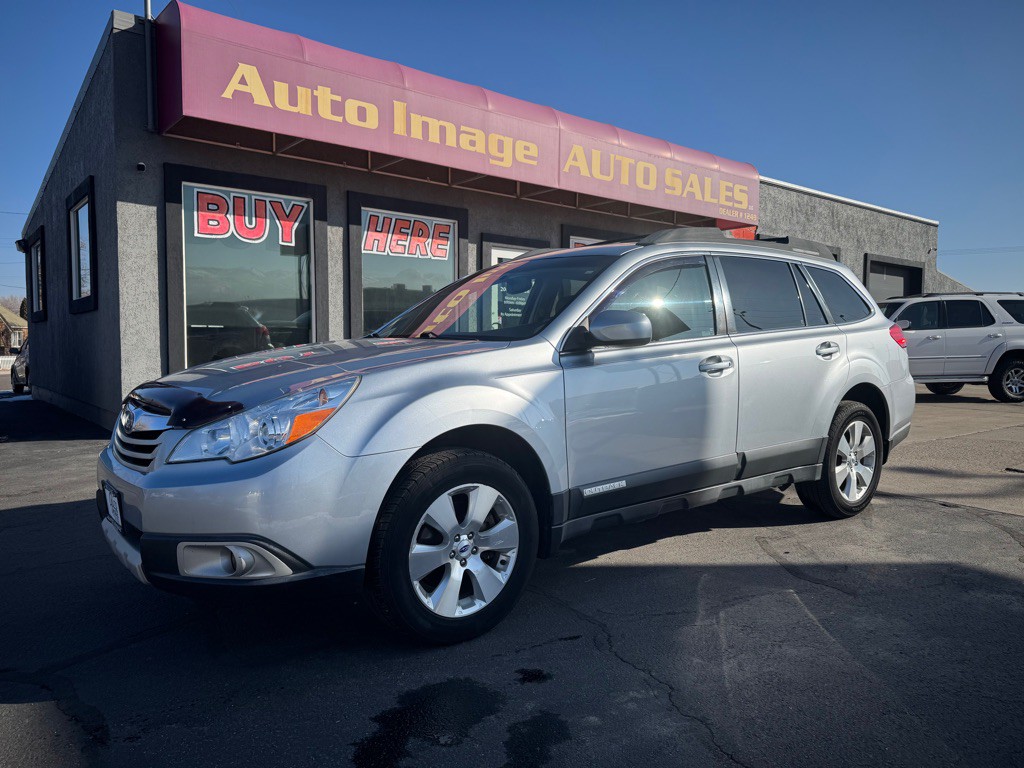 2012 Subaru Outback Image 1
