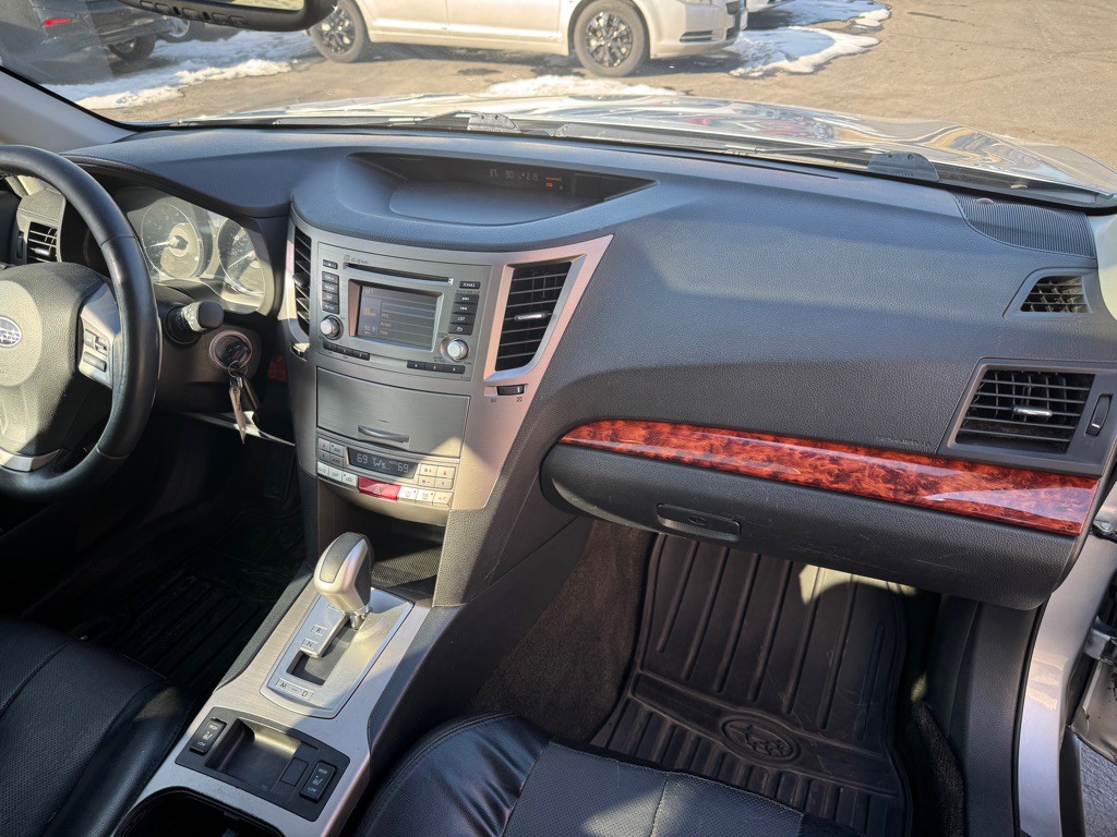 2012 Subaru Outback Image 14