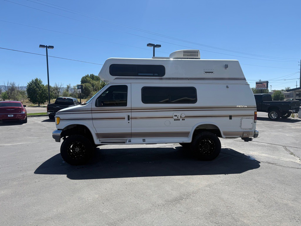 1992 Ford Econoline Image 2