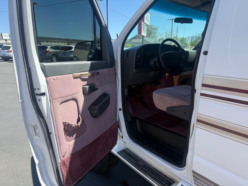 1992 Ford Econoline Image 7