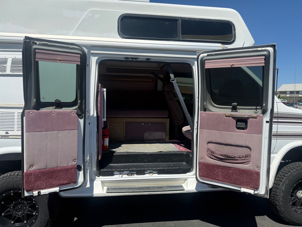 1992 Ford Econoline Image 12