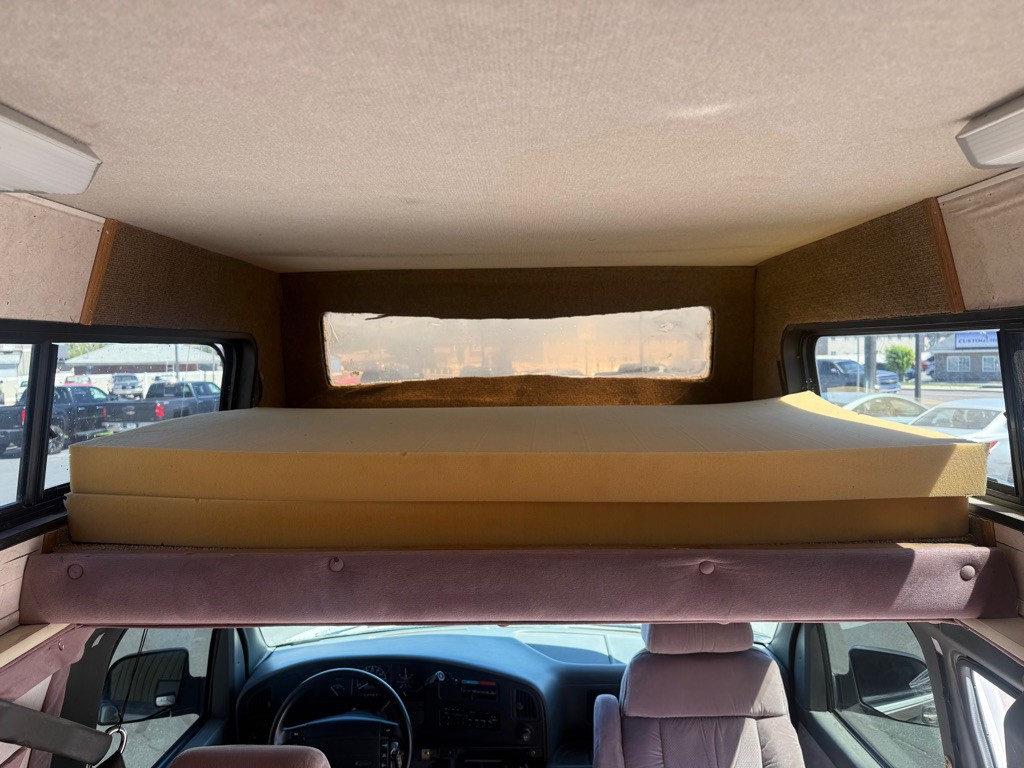 1992 Ford Econoline Image 15