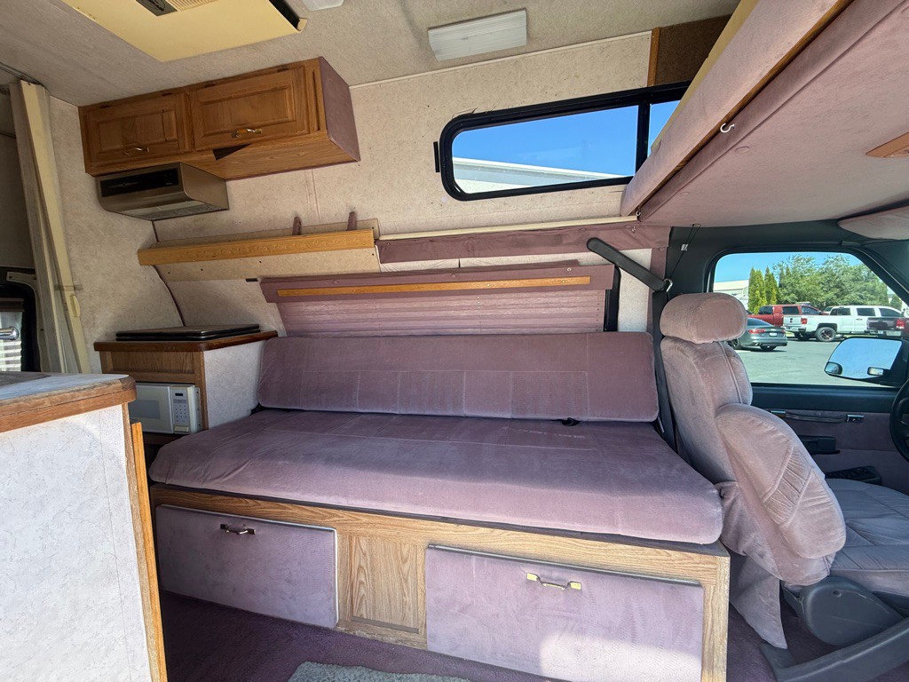 1992 Ford Econoline Image 16