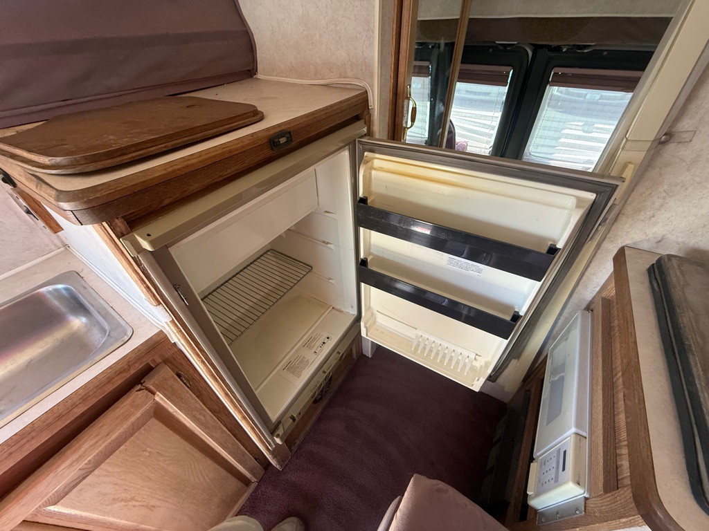 1992 Ford Econoline Image 18