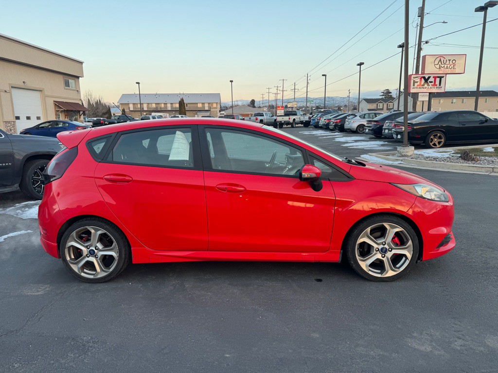 2015 Ford Fiesta Image 3