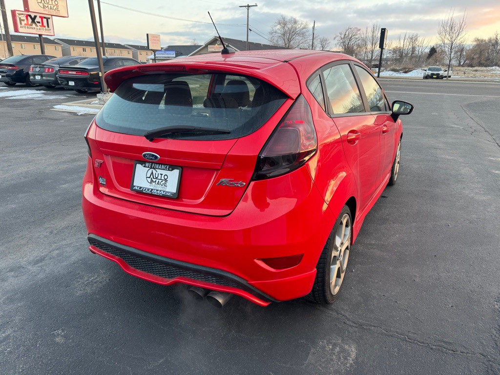 2015 Ford Fiesta Image 4