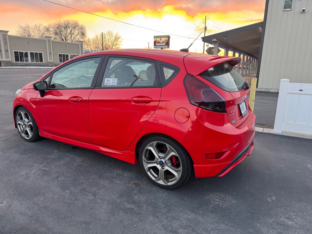 2015 Ford Fiesta Image 5
