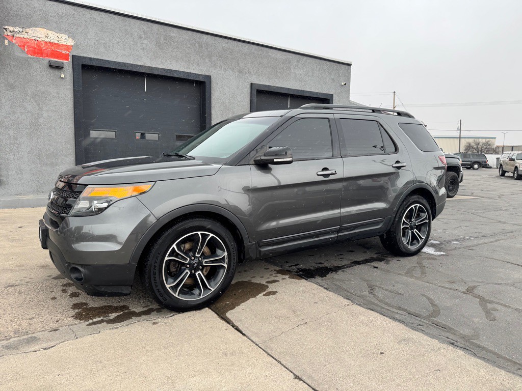 2015 Ford Explorer Image 1