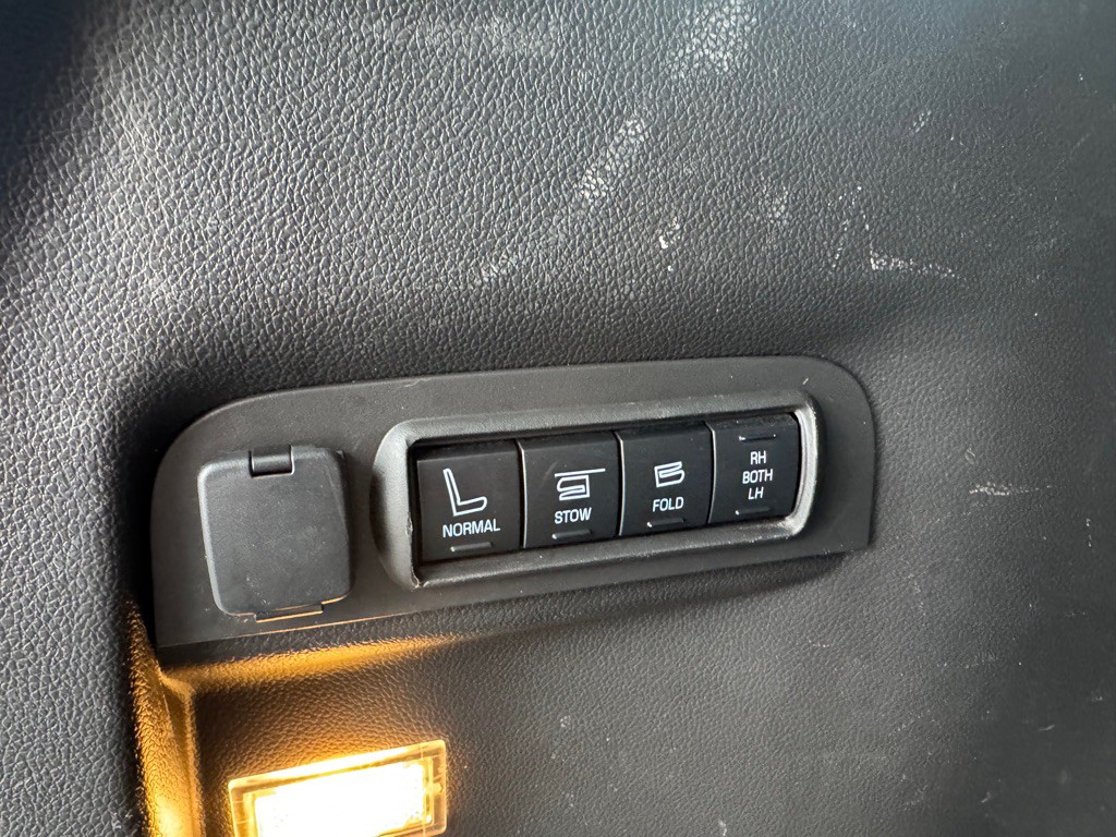 2015 Ford Explorer Image 13