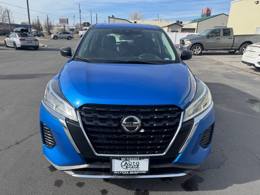 2021 Nissan Kicks Image 2