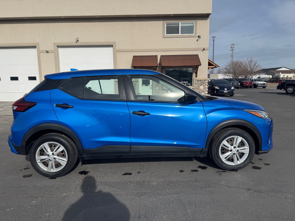 2021 Nissan Kicks Image 3