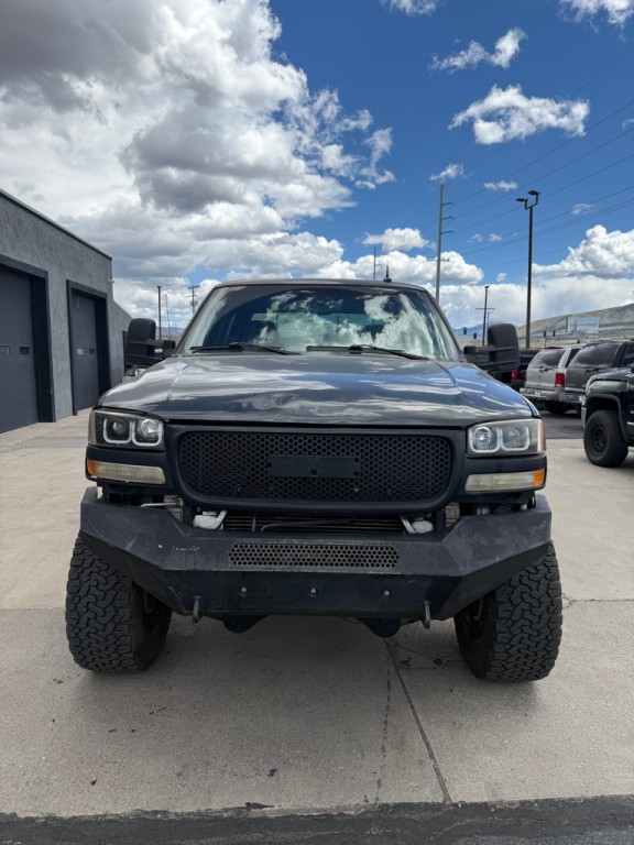 2003 GMC Sierra Image 3