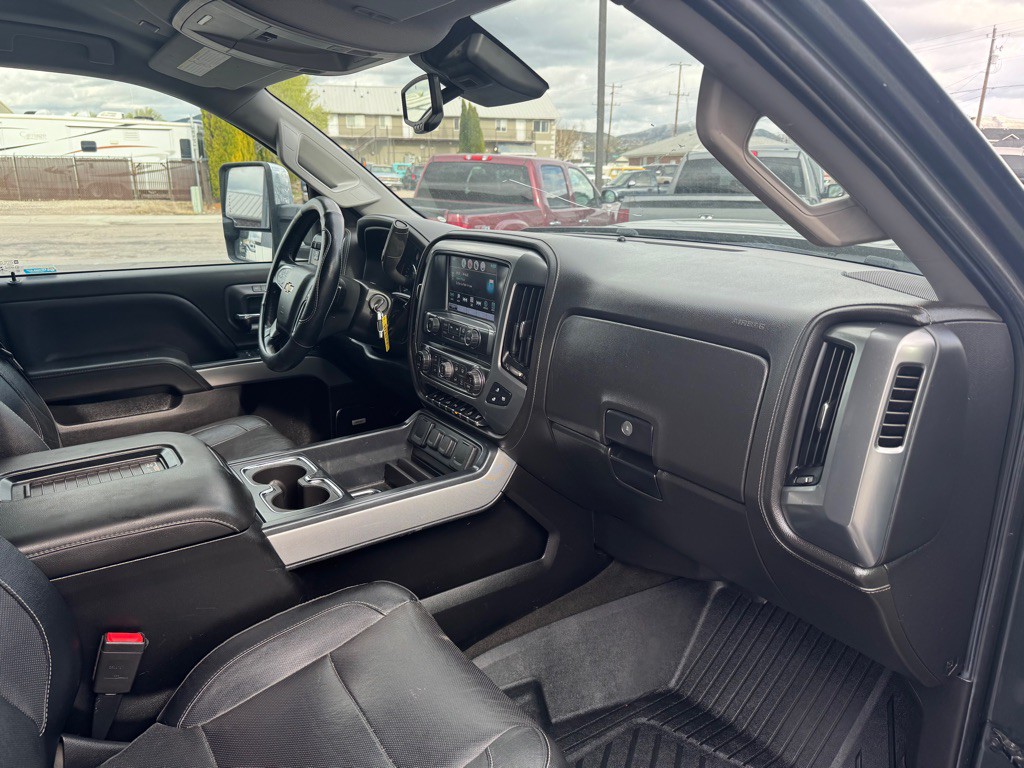 2017 Chevrolet Silverado 1500 Image 11